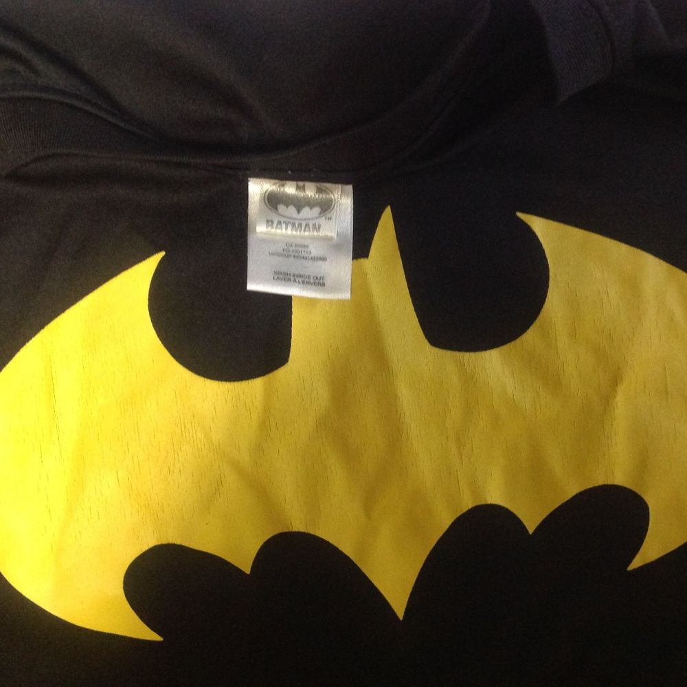 Batman tshirt - Picture 2 of 2